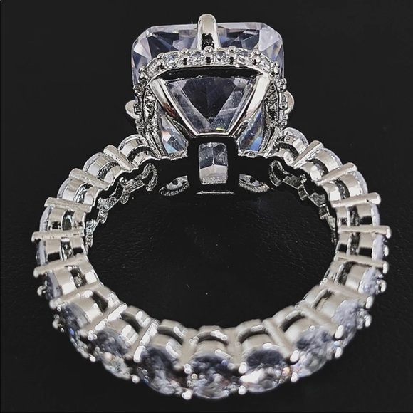 NEW 925 STERLING SILVER DIAMOND CUSHION RING - Picture 5 of 5